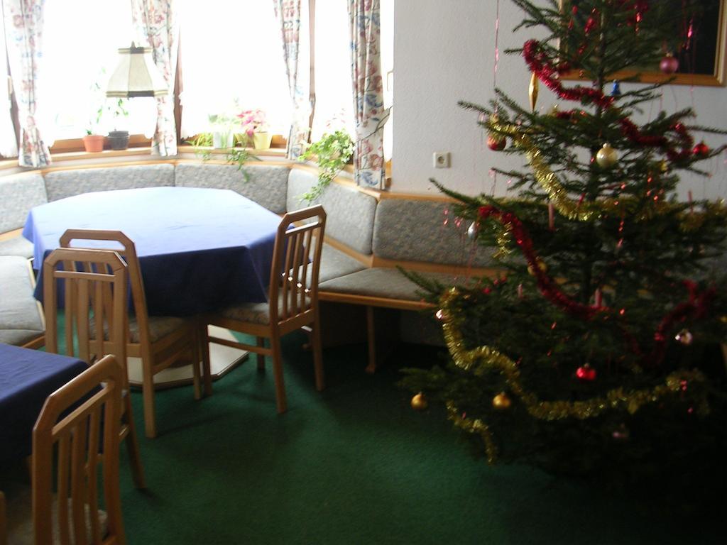 Haus Hafele Hotel Kaunertal Room photo